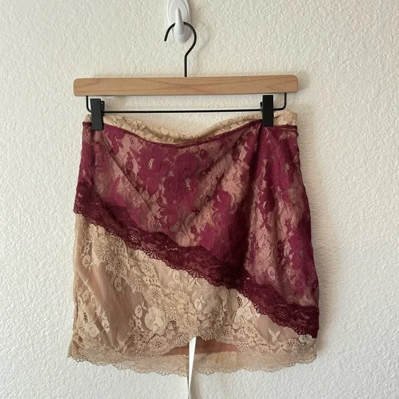 NWT Mistress Rocks Mulberry and Hemp Lace Mini Skirt Small - Picture 3 of 8